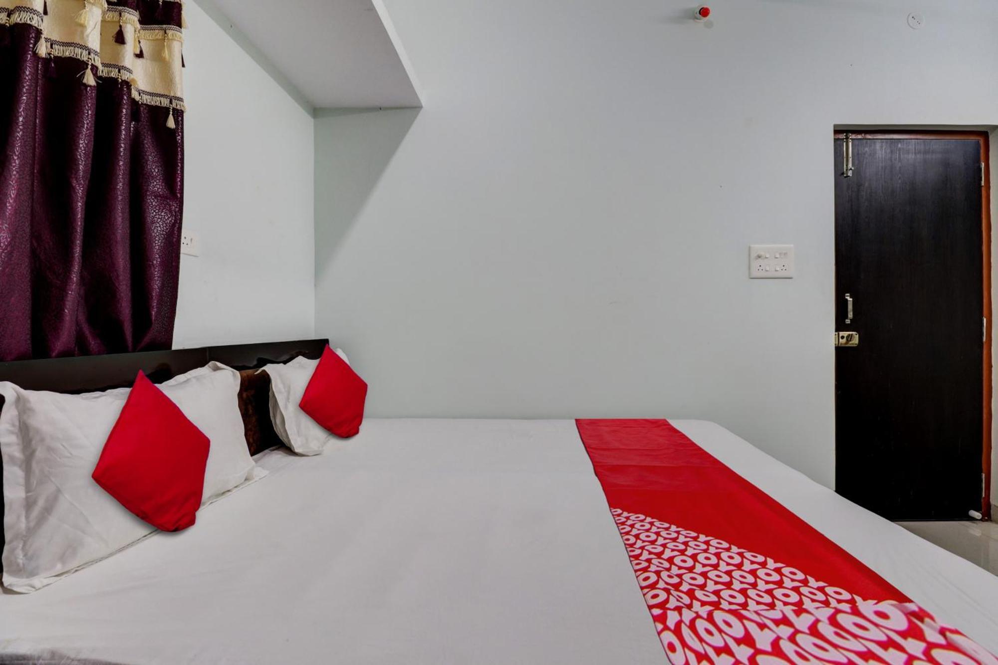 Oyo Pm Hotels Bangalore Luaran gambar